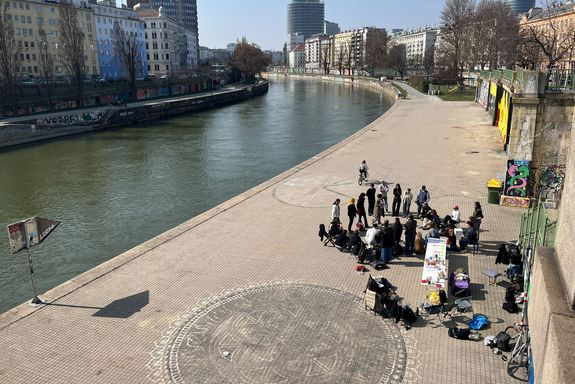 Betonplatz vor der Umgestaltung